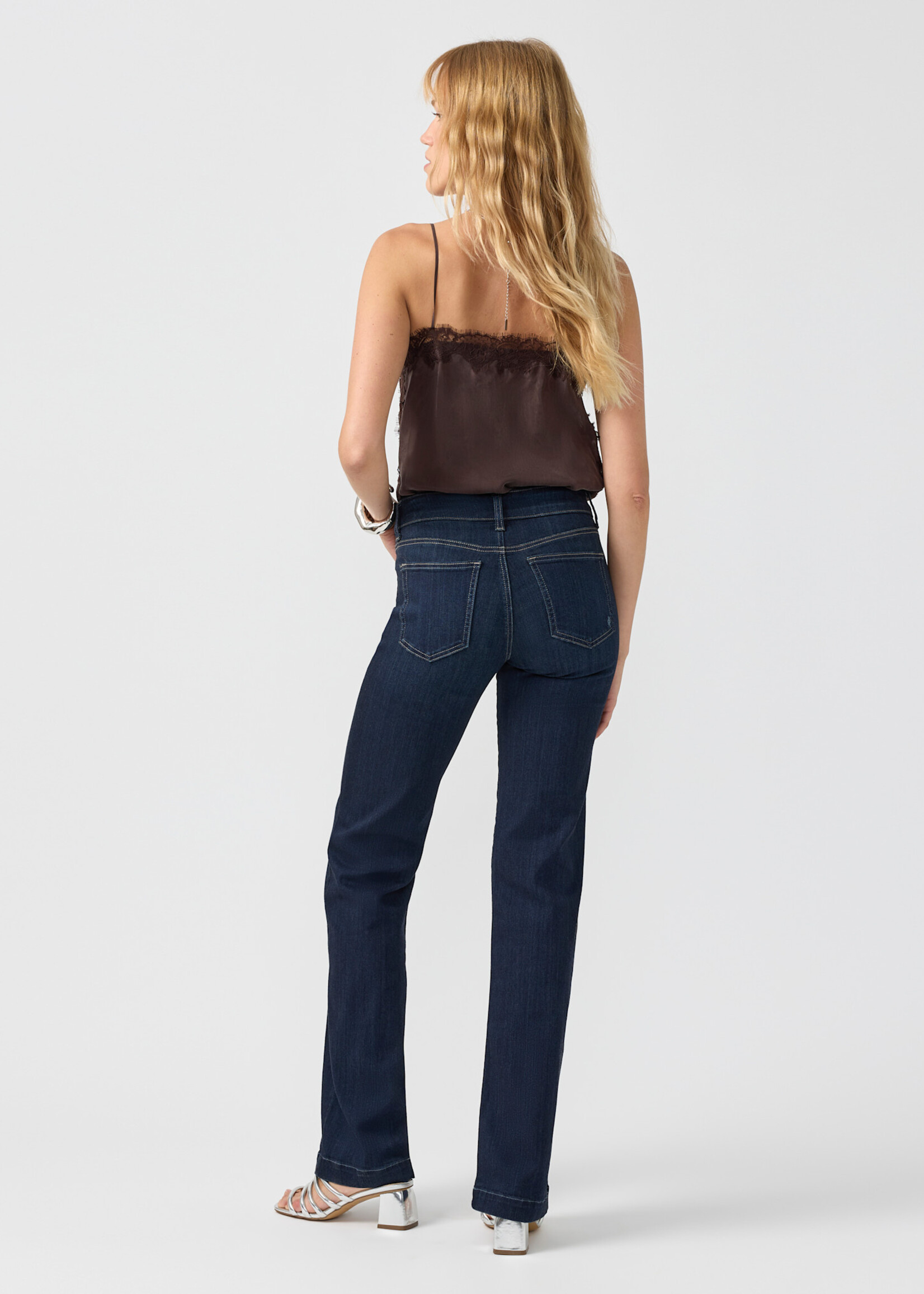 Silver Jeans Suki  Trouser Leg