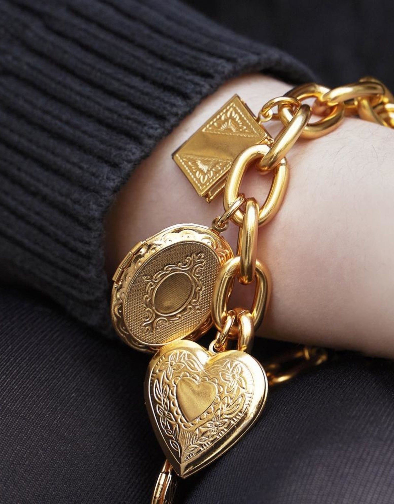 Ben-Amun Jewelry Guinevere Heart Locket Bracelet