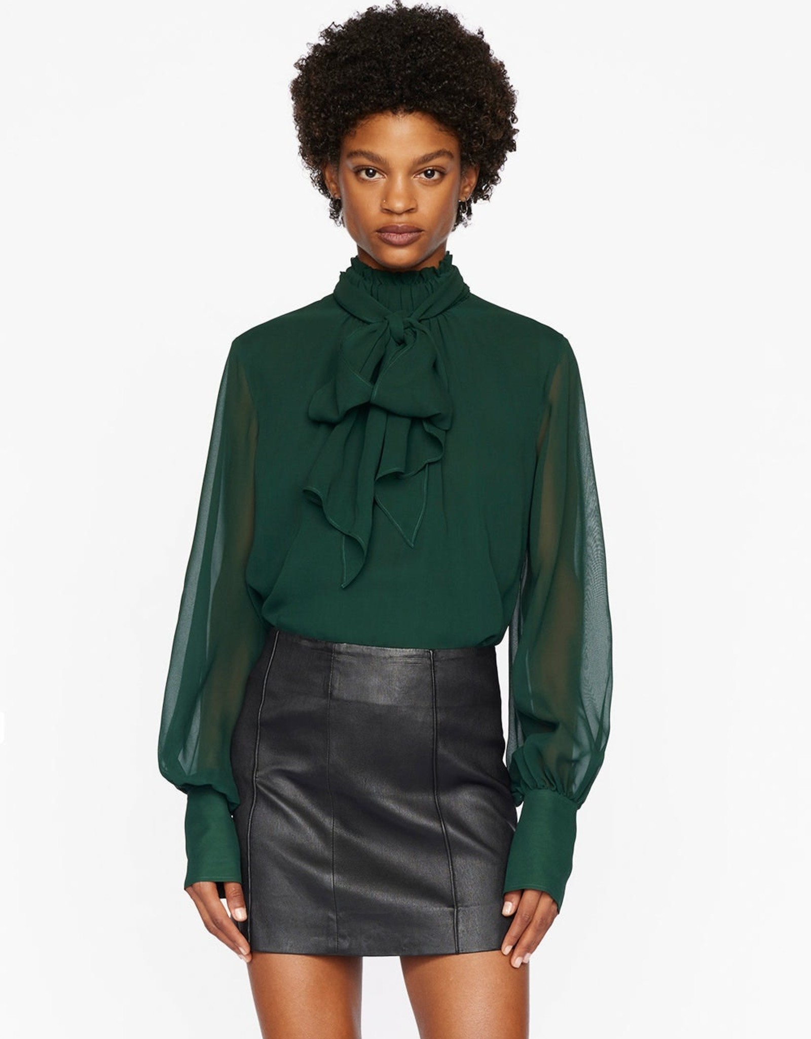 Bow Blouse 2022 - Over the Top