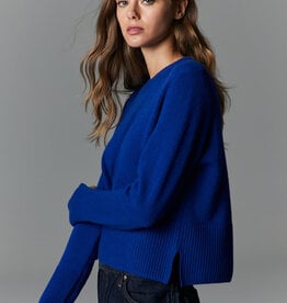 Autumn Cashmere Crew W/Slits R13534