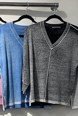 Elliott Lauren 3/4 V Neck Top