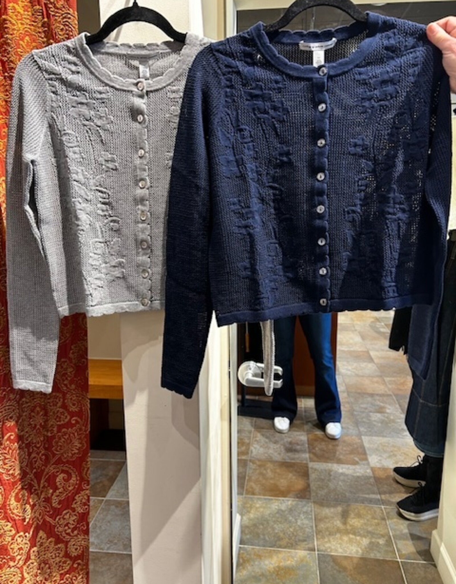 Autumn Cashmere Cardi W/Flower Motif