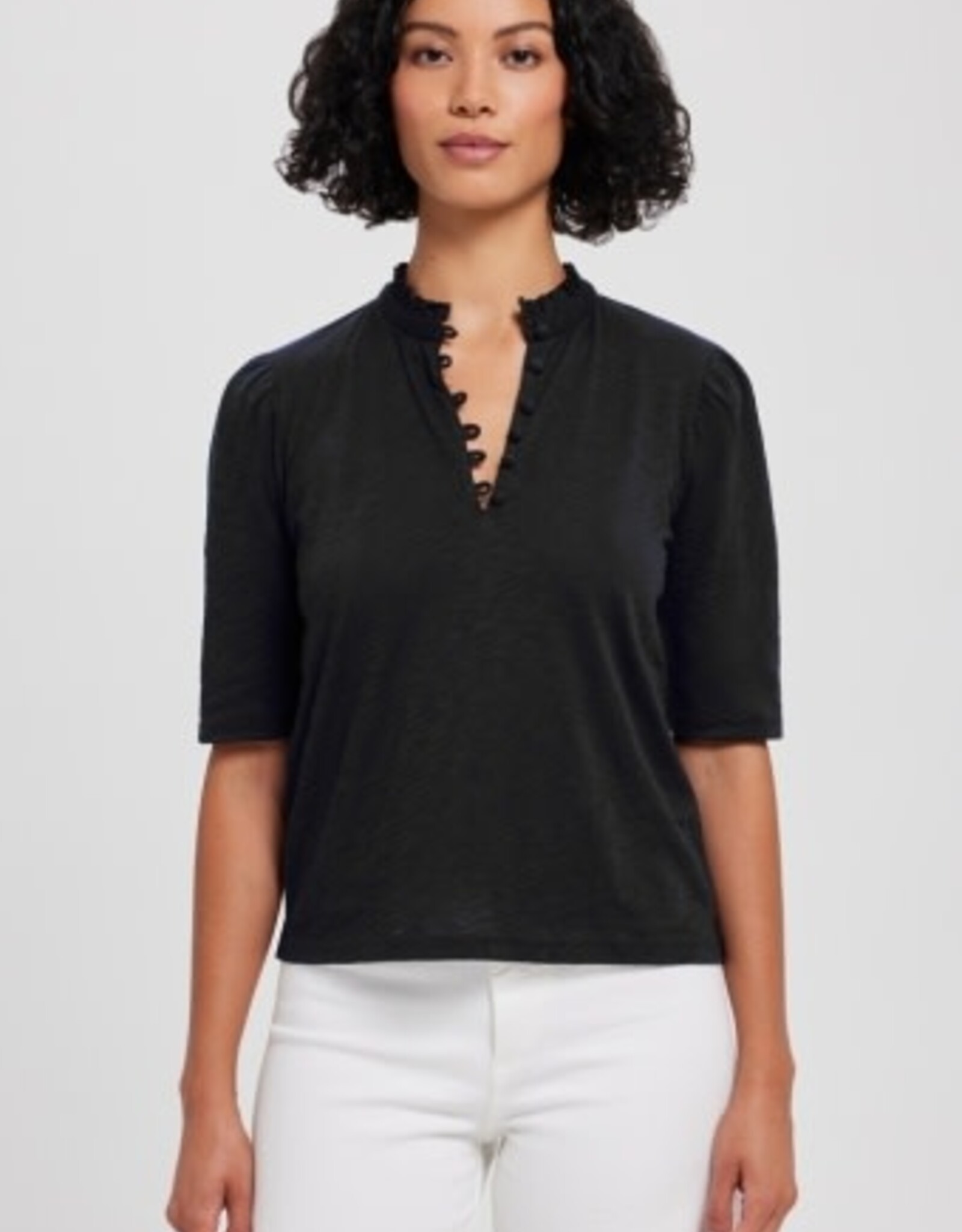 Goldie tees RUFFLE NECK HALF SLV TOP