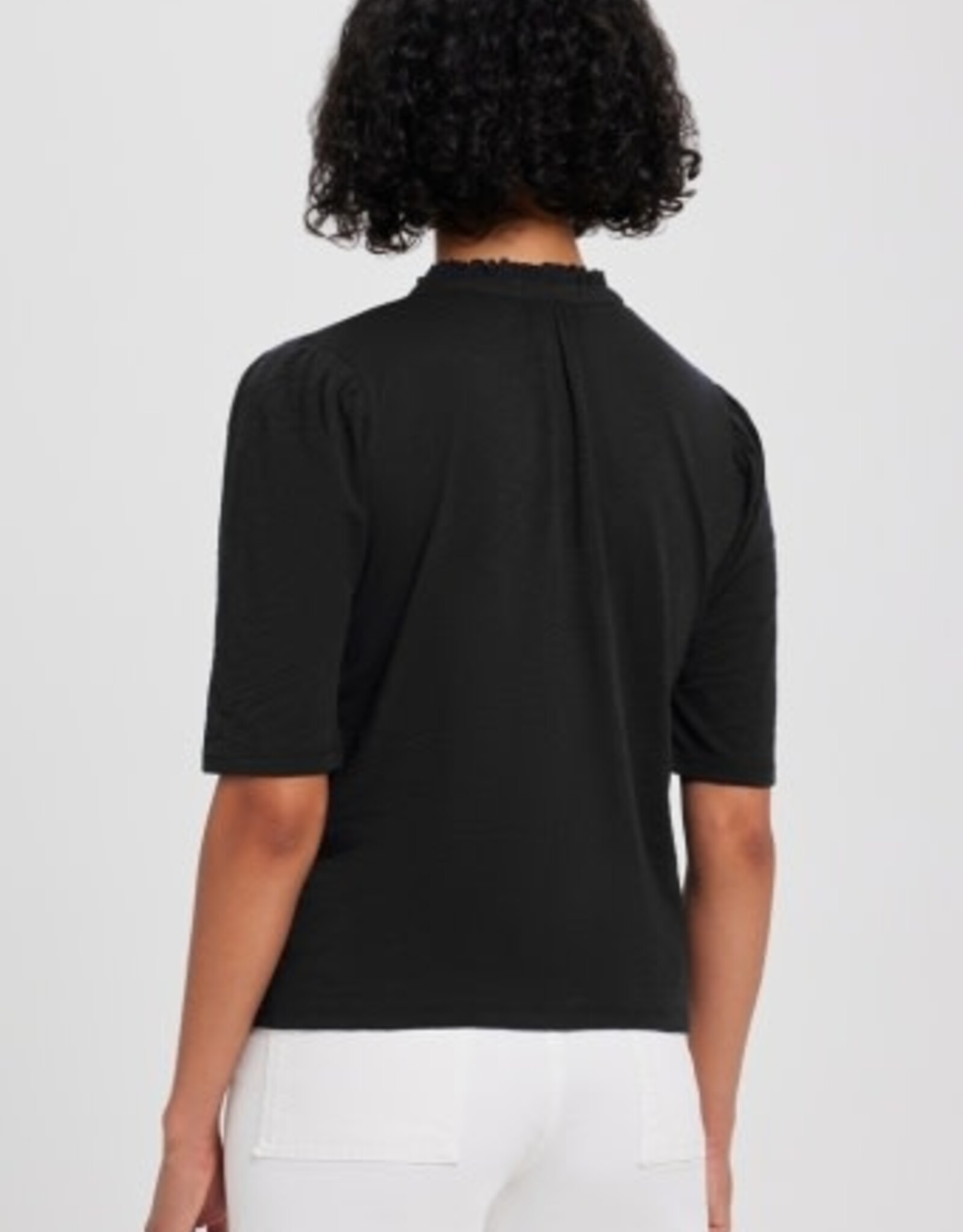 Goldie tees RUFFLE NECK HALF SLV TOP