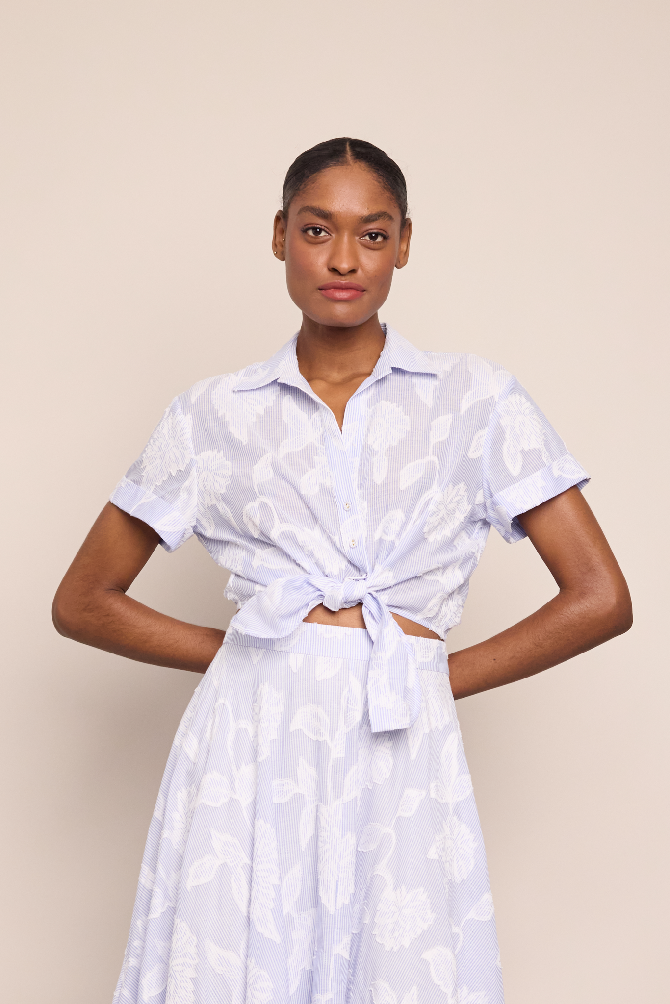 cara-cara-asbury-top-floral-