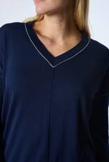 Kokun Navy/Lt Green VNeck