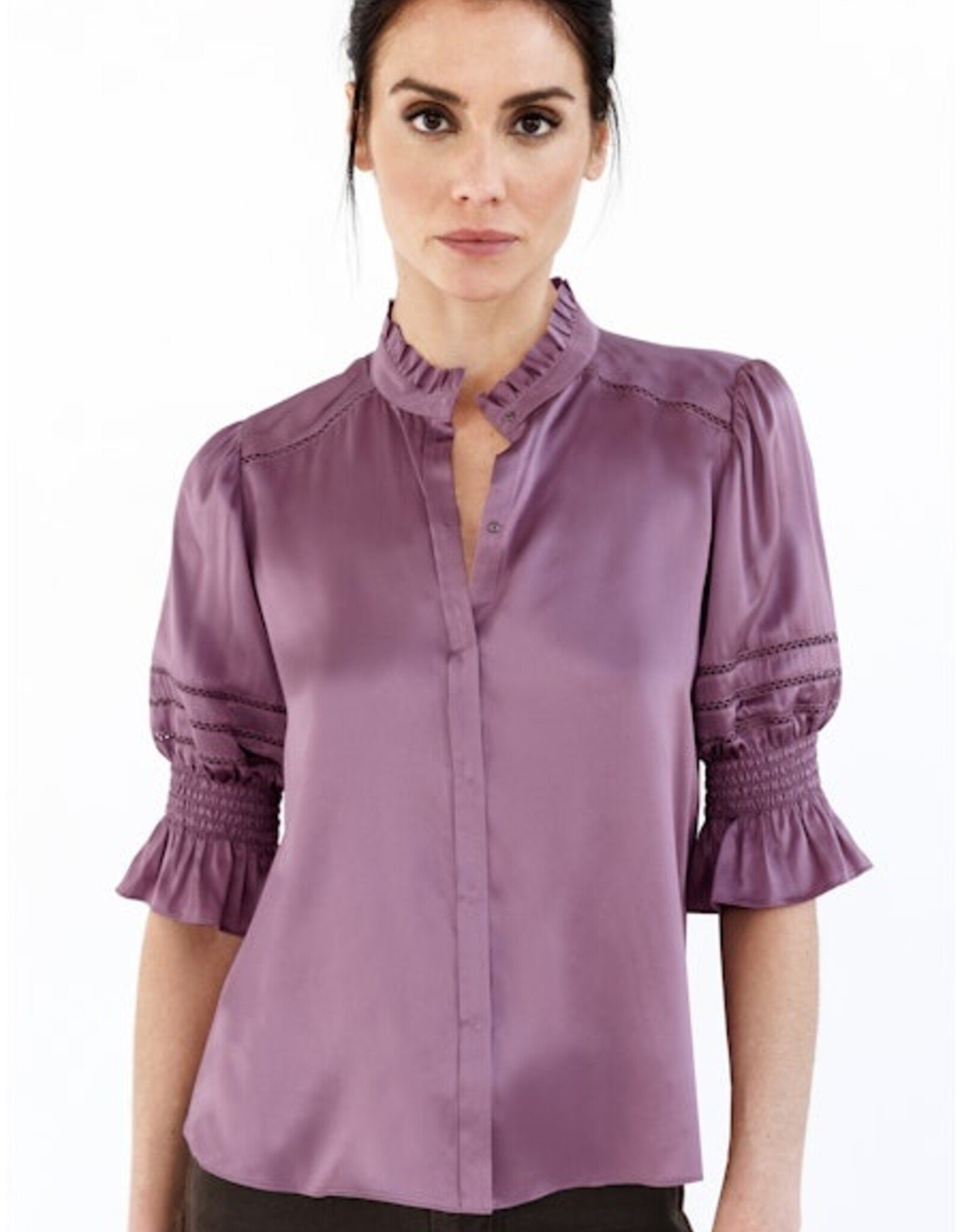 GO by GO SILK Go Luxe Fleamarket Embroidered