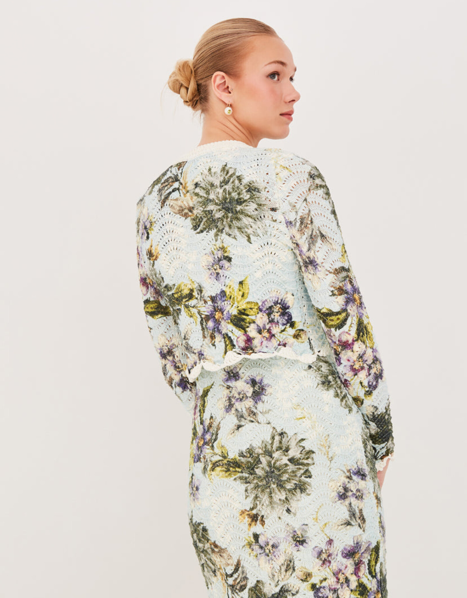 Cara Cara Jolene Blue