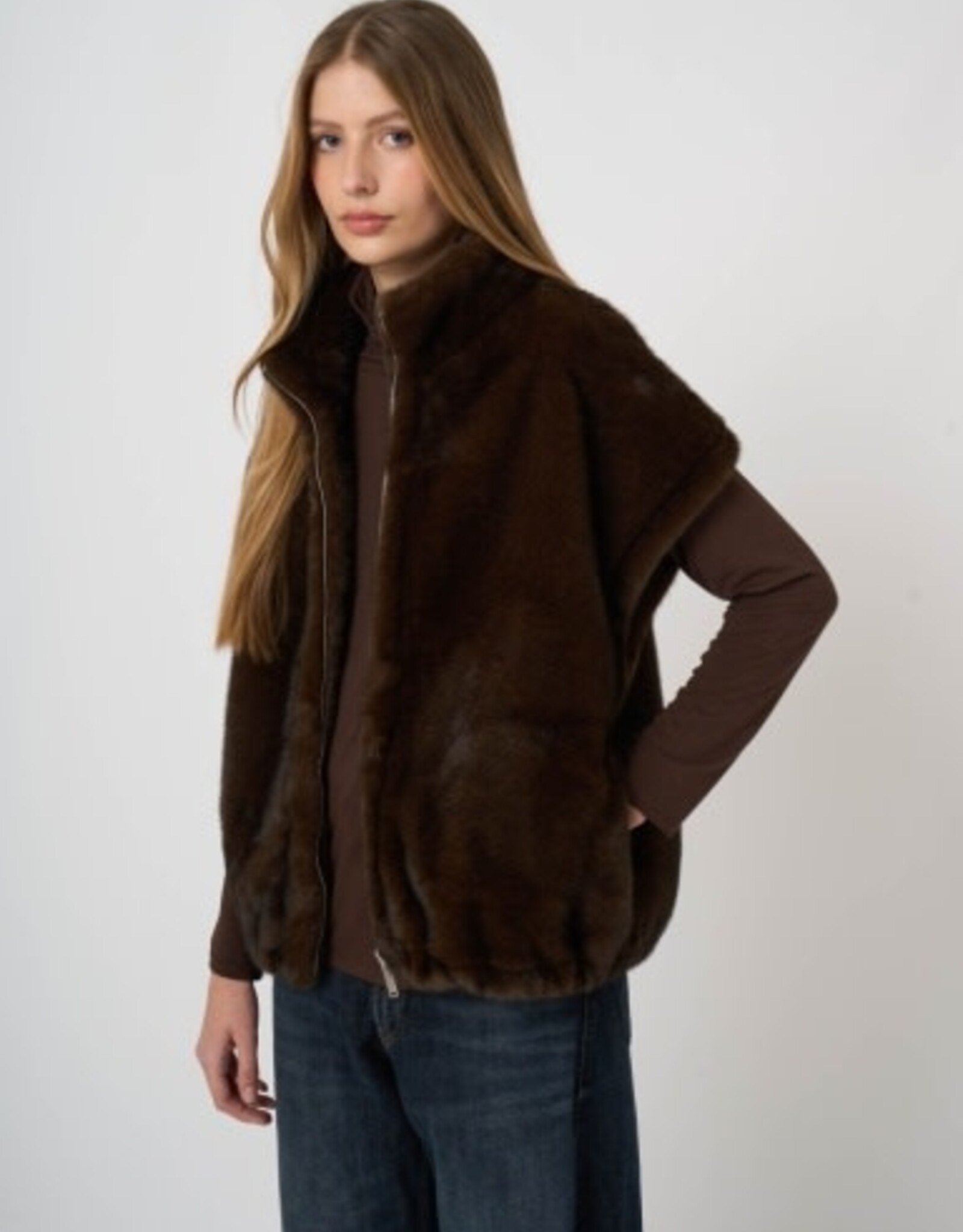 REPEAT CASHMERE Faux Fur Vest