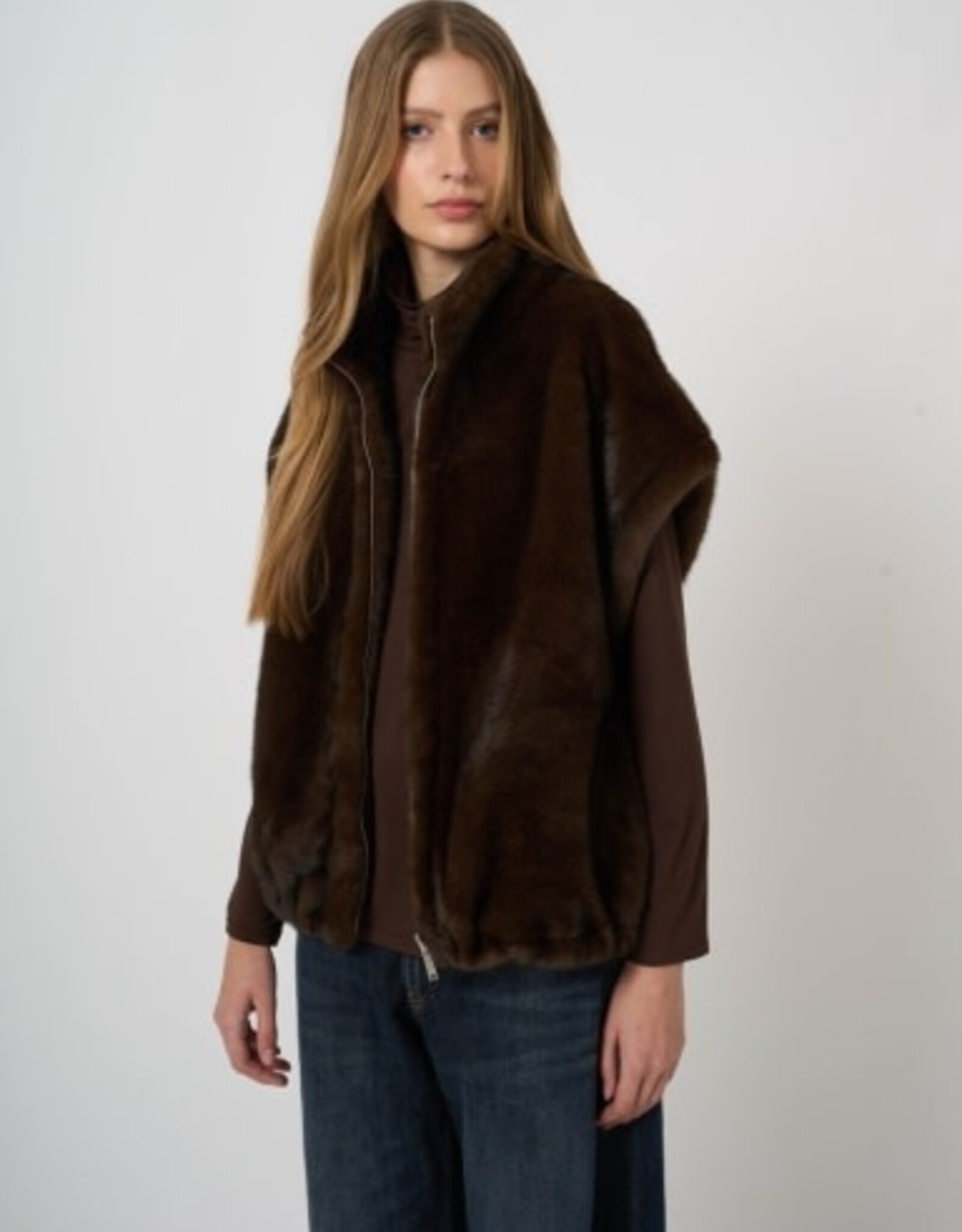 REPEAT CASHMERE Faux Fur Vest