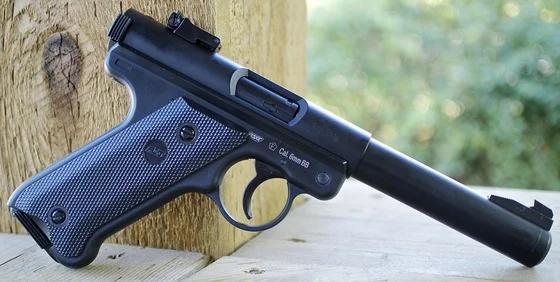 Complete Beginner's Guide to 6mm Airsoft in Canada
