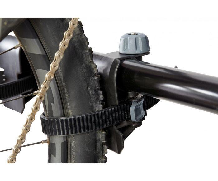 Support à vélo Hangover sur attache remorque