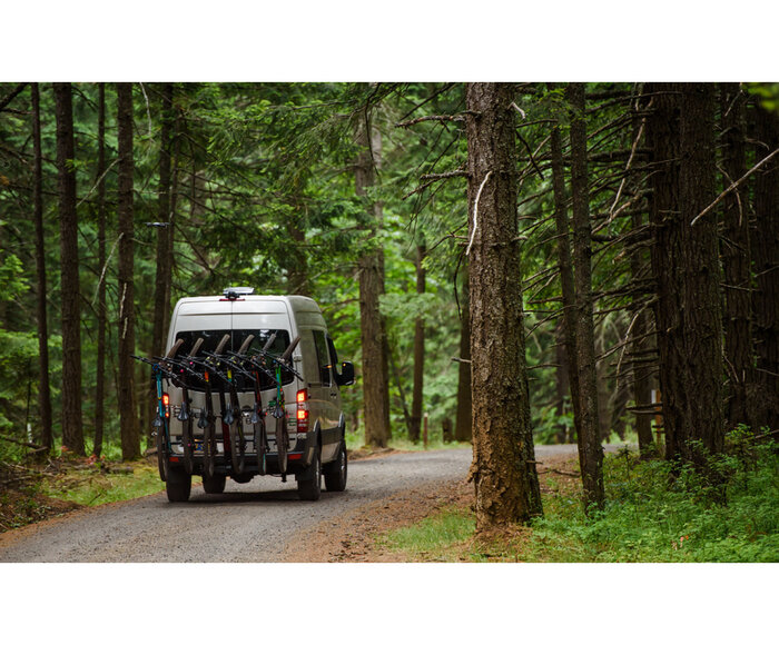 Support à vélo Hangover sur attache remorque