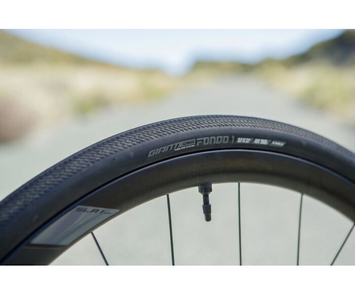 Gavia Fondo 1 - Pneu vélo hybride 4 saisons