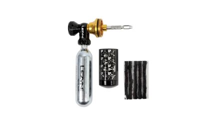 Détenteur CO2 et Kit de réparation tubeless Blaster