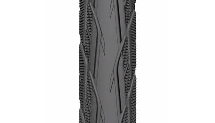 D882 - Pneu vélo hybride