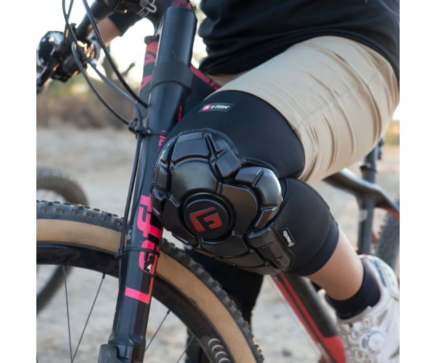 Protège-tibias G-Form Pro-X3 MTB – SmartFlex, Lavables, Pour VTT, Cyclisme, Sports Extrêmes (taille S/M)