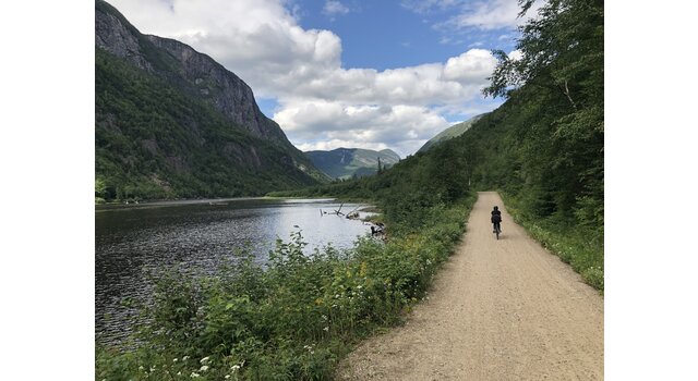 À vélo dans le Parc national des Hautes-Gorges de Charlevoix