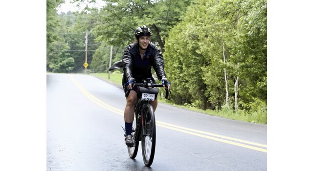 Geneviève Healey nous raconte son aventure au Gravel Bikepacking Challenge 500