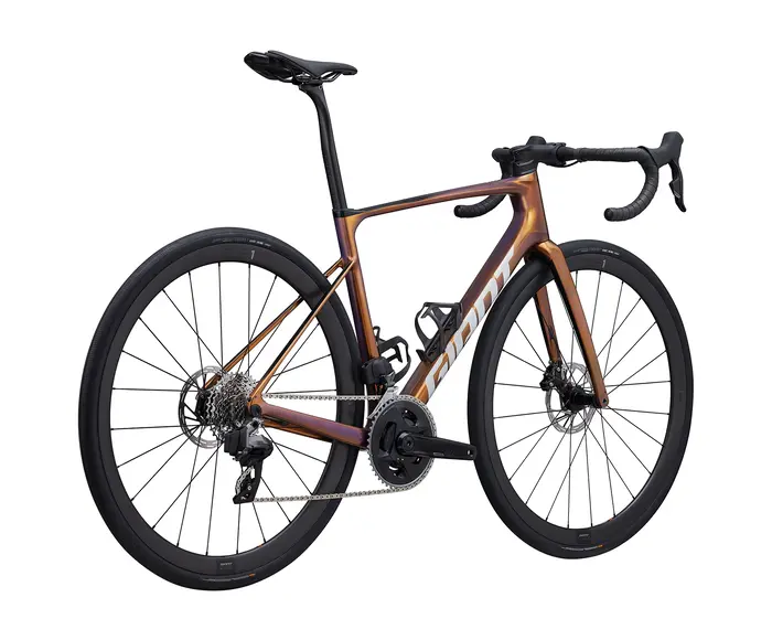 Defy Advanced Pro 1 2025 - Vélo de route endurance