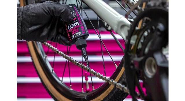 Comment nettoyer et lubrifier une chaîne de vélo ?