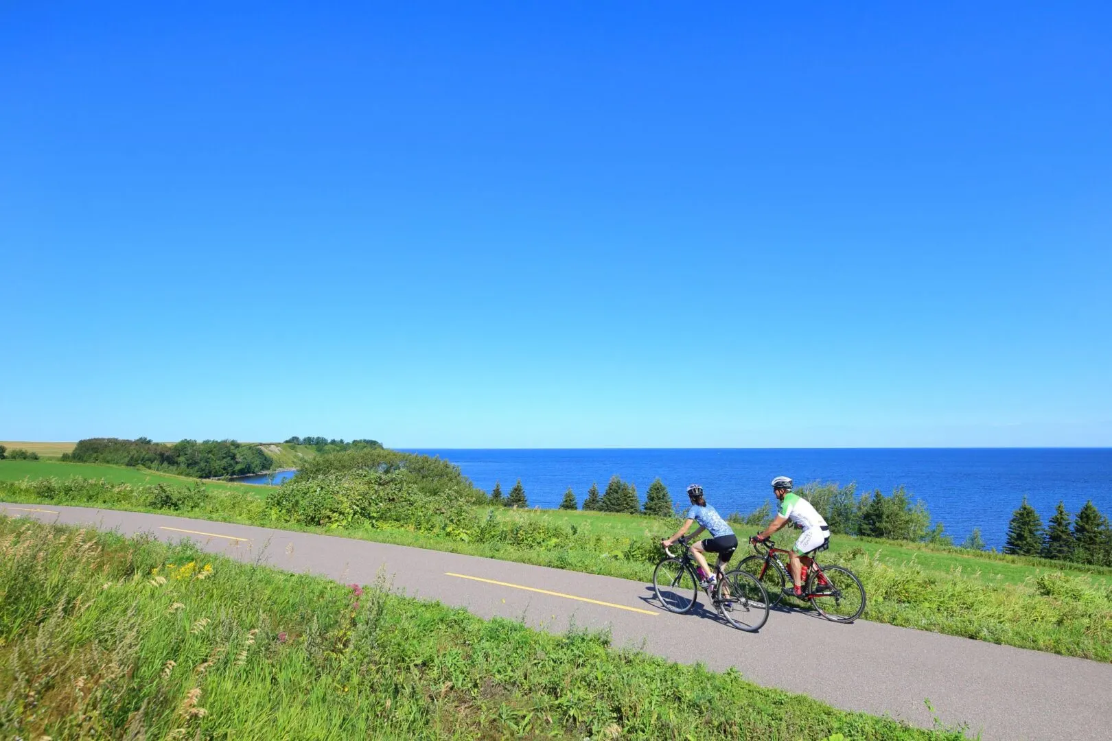 Escapade à vélo sur la piste cyclable du lac St-Jean.