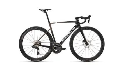 SUM Ultegra Di2 2026 - Vélo de route performance