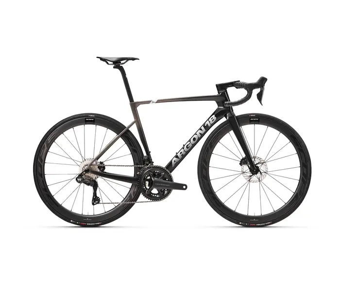 SUM Ultegra Di2 2026 - Vélo de route performance