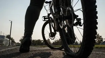 Pourquoi mon vélo me semble lourd à pédaler ?