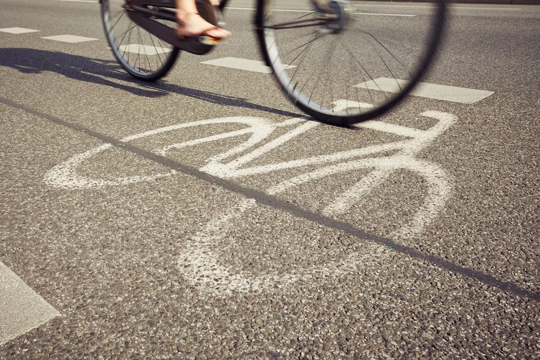 Pourquoi mon vélo vibre sur la route ?