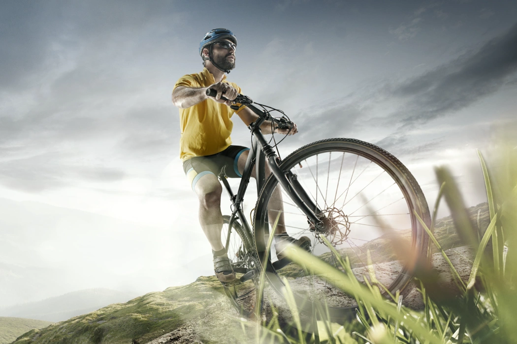 Cycliste sur un vélo illustrant les signes d’un vélo difficile à contrôler.