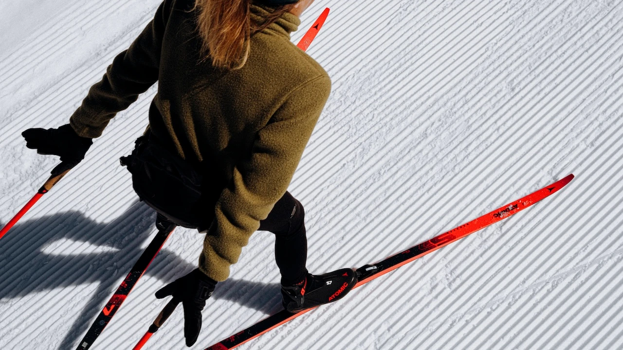 Quel est le prix des skis de fond Atomic ?