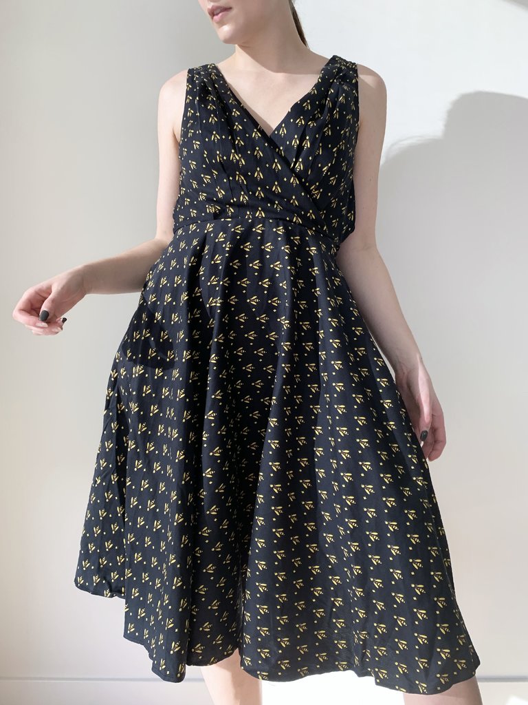 Lovely Girl Bee Cross Neck Midi