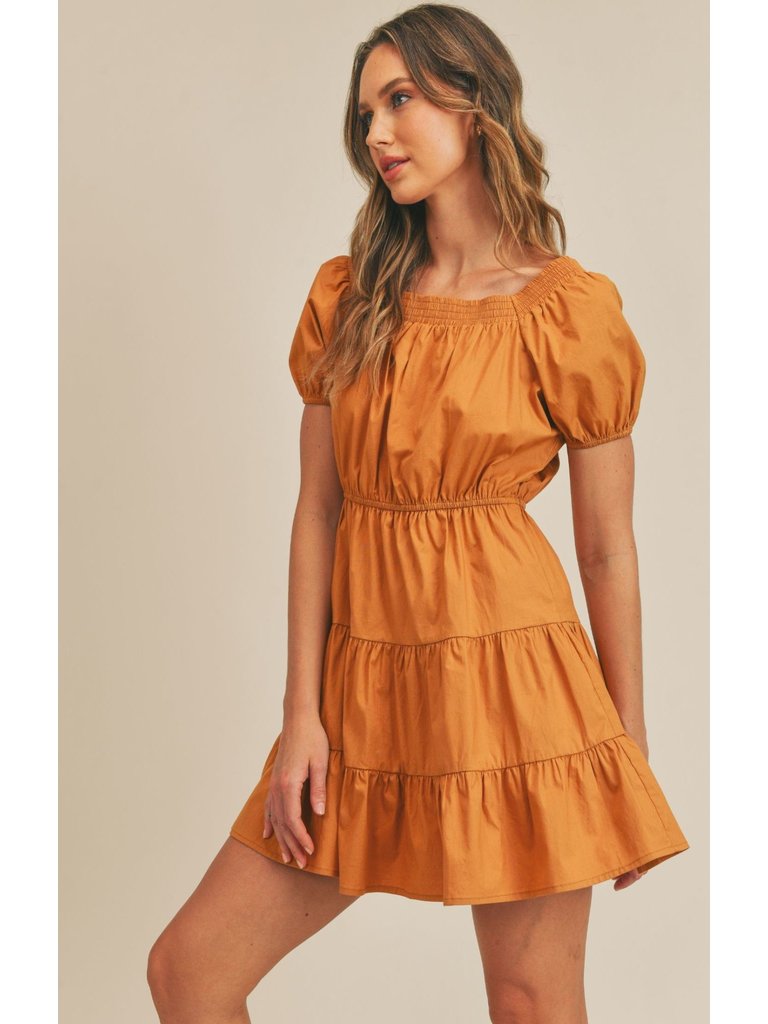 Sadie & Sage Golden Tiered Mini