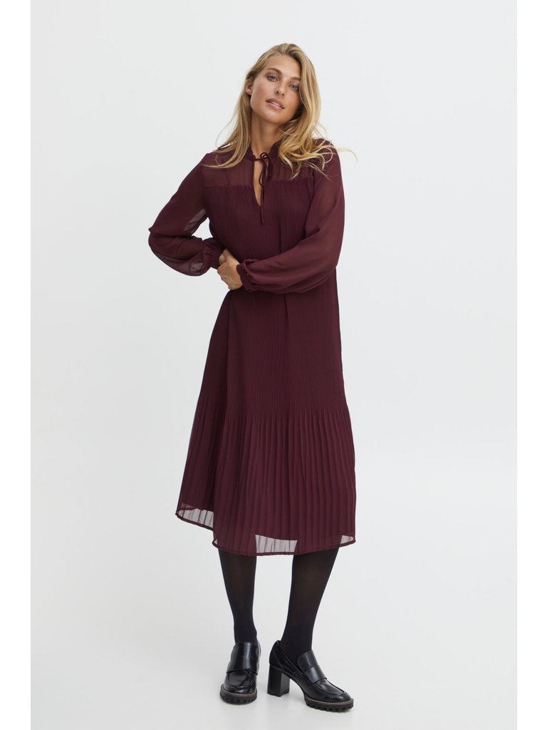 Fransa Merlot Pleat Dress