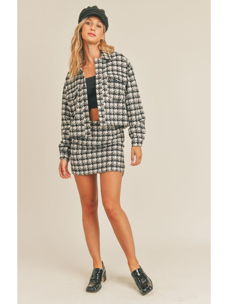 Sadie & Sage Houndstooth Skirt