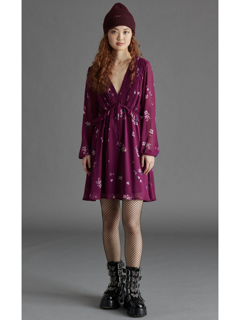 Steve Madden Sugar Plum Mini
