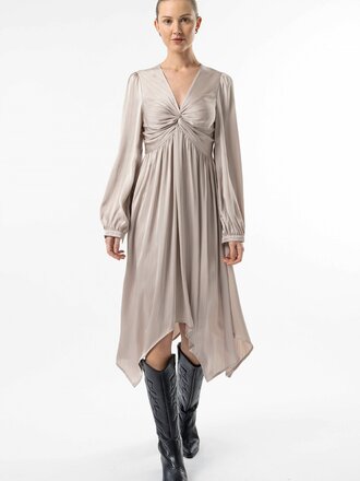 Angel Eyes Cream Long-sleeve Midi