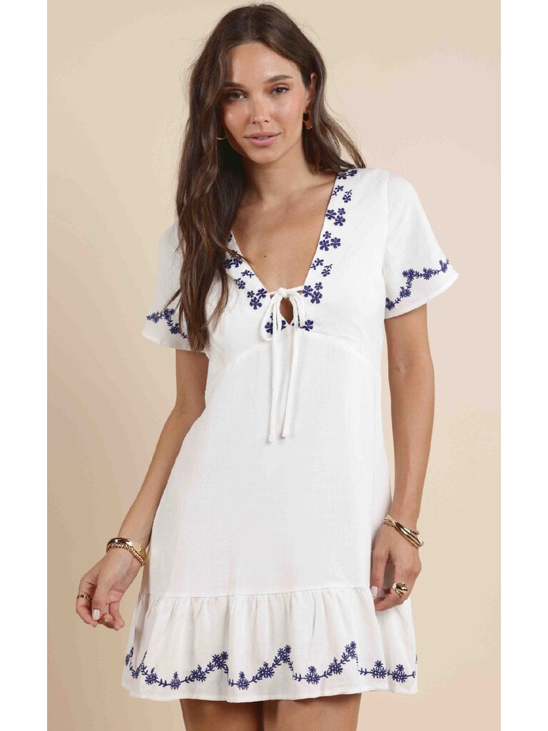 Sadie & Sage Sweet Floral Trim Dress