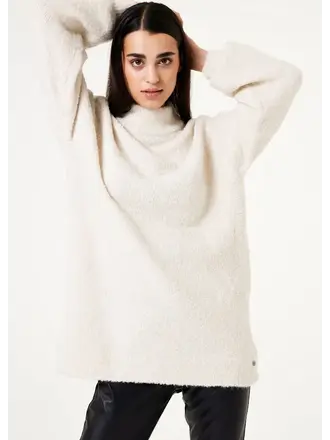 Garcia Creamy Mockneck Knit