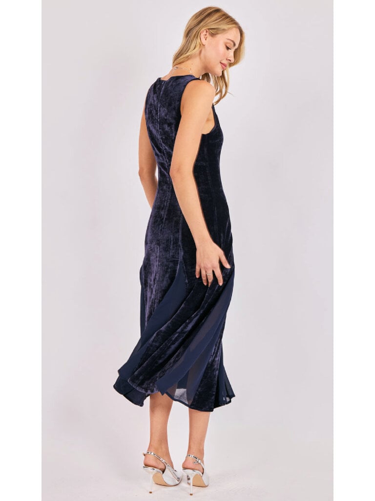 Sadie & Sage Midnight Velvet Dress