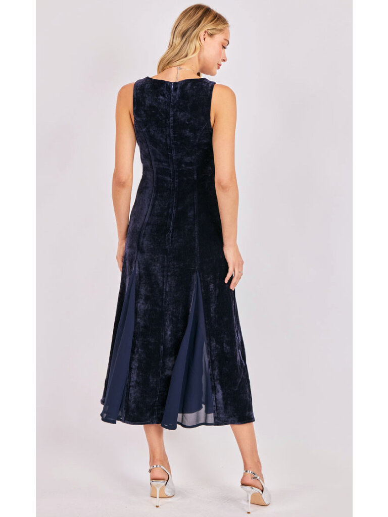 Sadie & Sage Midnight Velvet Dress