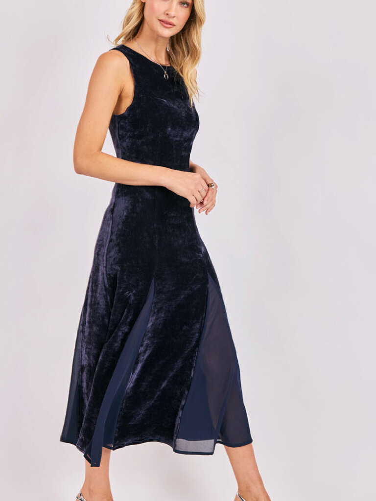 Sadie & Sage Midnight Velvet Dress