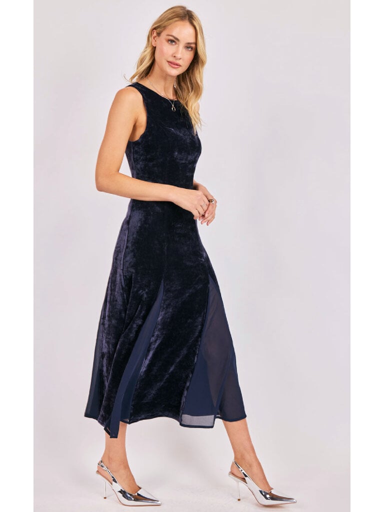 Sadie & Sage Midnight Velvet Dress
