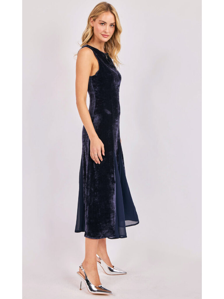 Sadie & Sage Midnight Velvet Dress