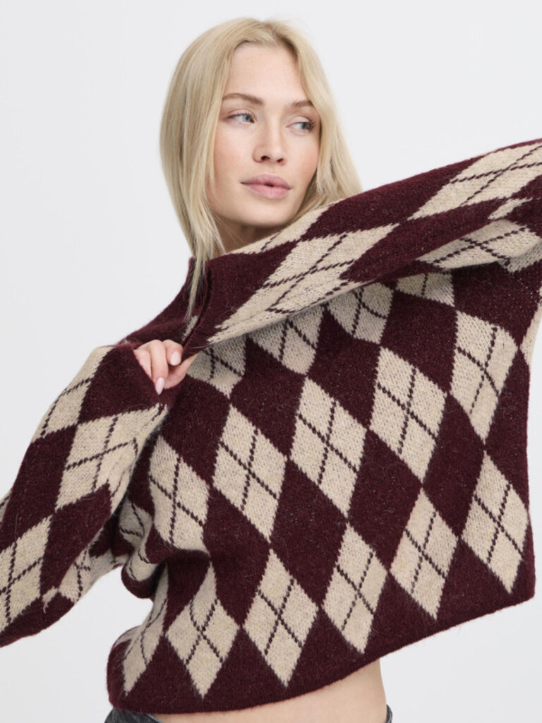 B. Young Port Argyle Knit