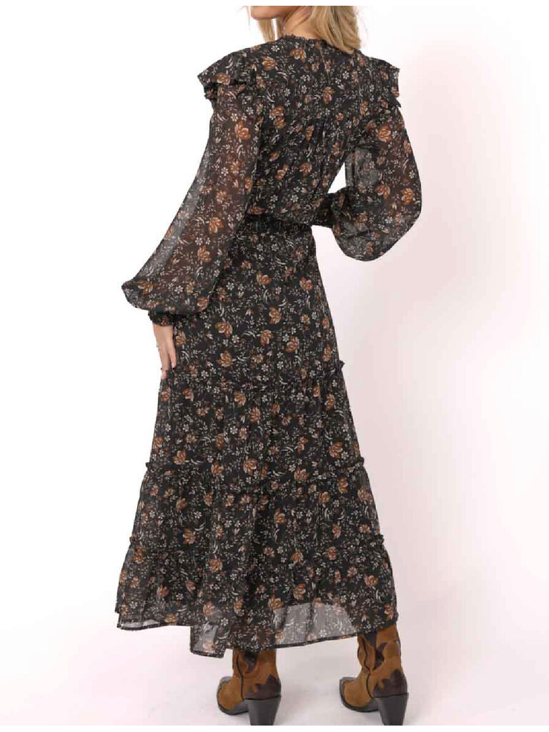 Sadie & Sage Timeless Floral Dress