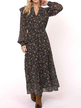 Sadie & Sage Timeless Floral Dress