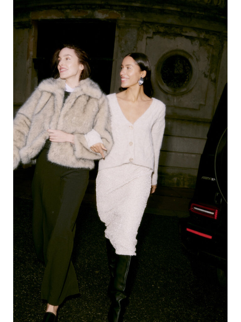 B. Young Oat Cable Knit Cardi