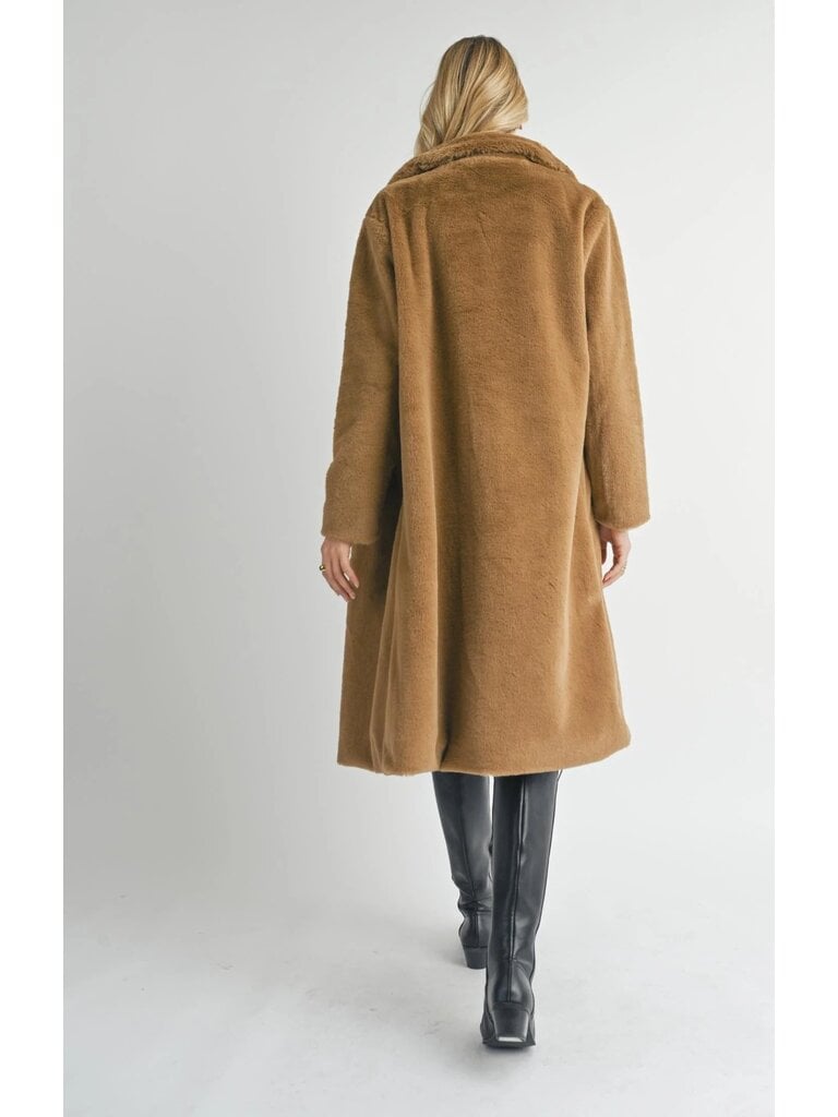 Sadie & Sage Golden Faux Fur Coat